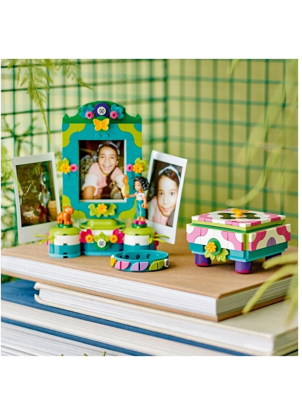 Disney Encanto Mirabel’s Photo Frame and Jewellery Box (43239)