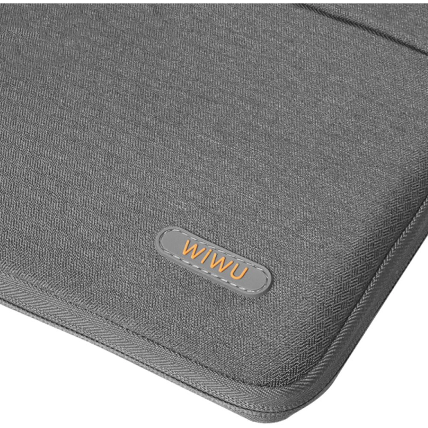 Pilot Sleeve for 15.4-Inch Laptop