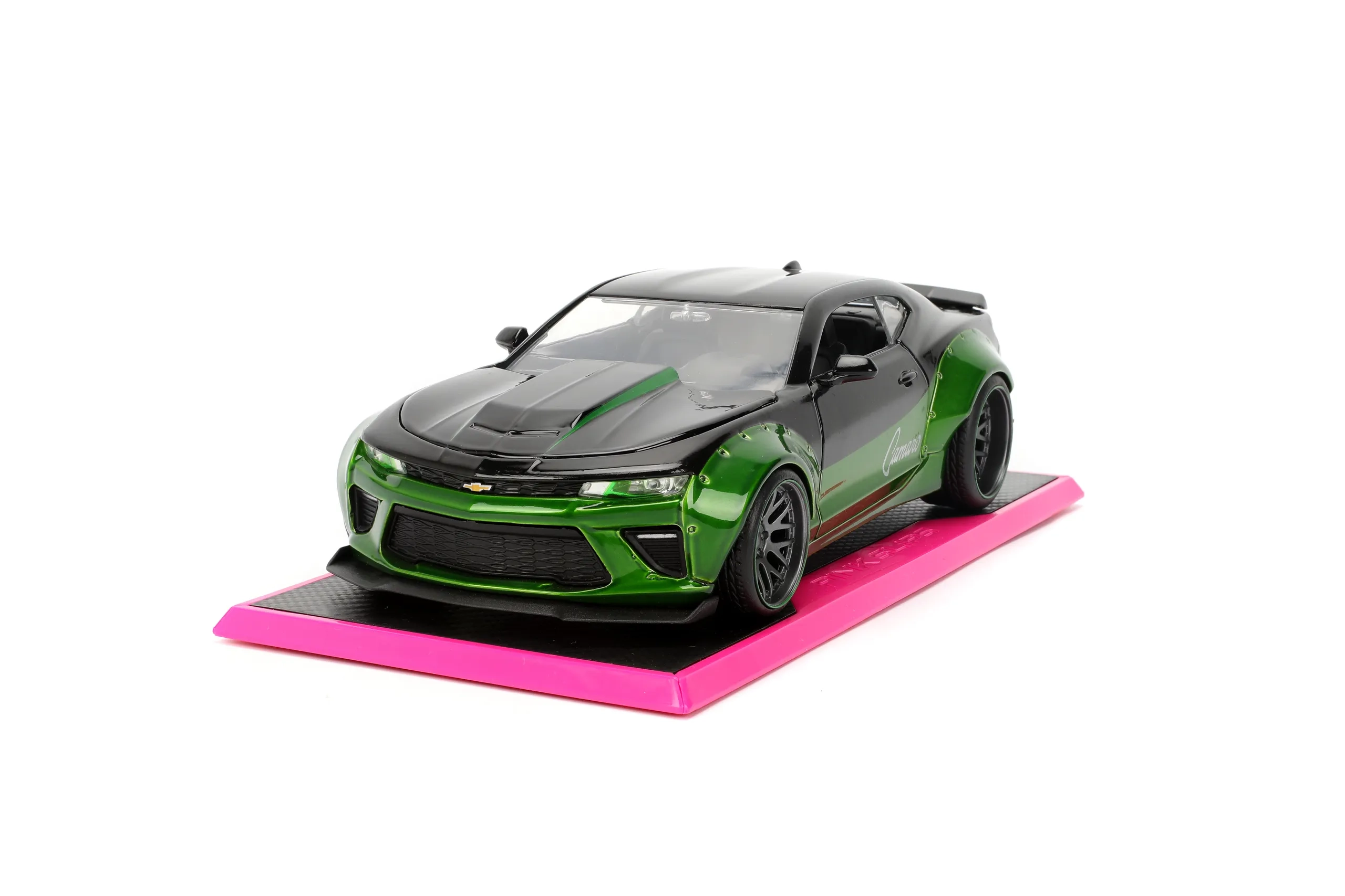 Jada Toys Pink Slips 2016 Chevrolet Camaro - 1:24