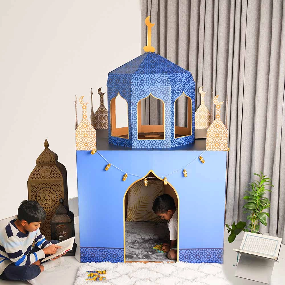 Magnificent Cardboard Playmosque