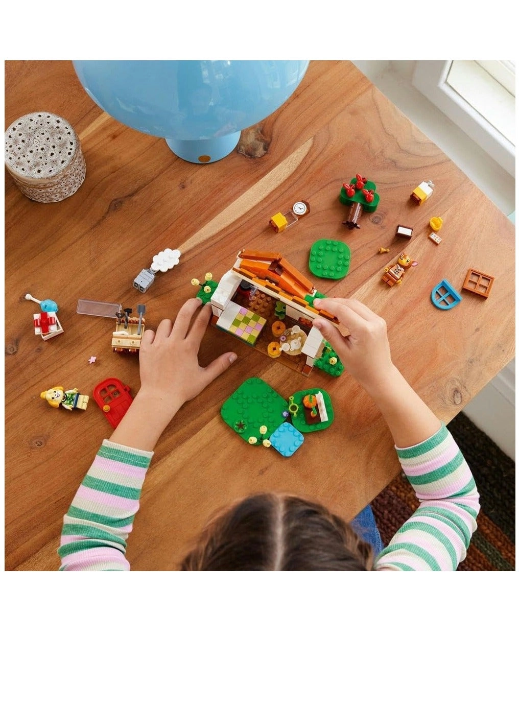 Animal Crossing LEGO Isabelle's House Visit (77049)