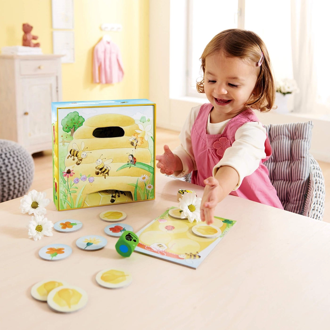 Hanna Honeybee - 2-4 Years