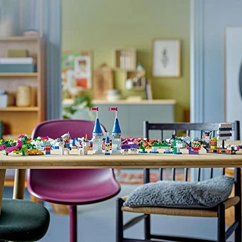 Classic Creative Fantasy Universe Set (11033) - Multicolor