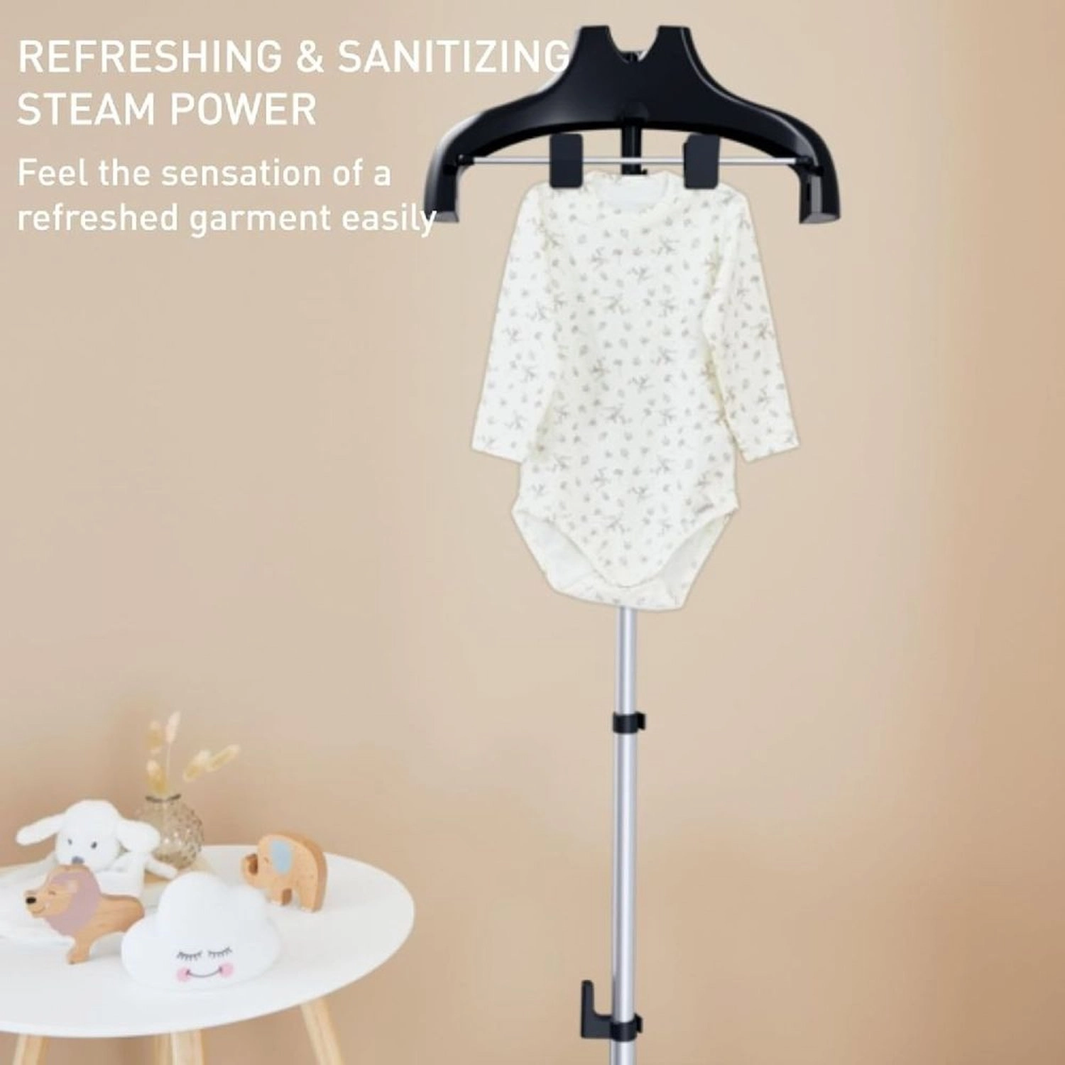 IT3470M0 - Garment Steamer Black 3 gram per minute