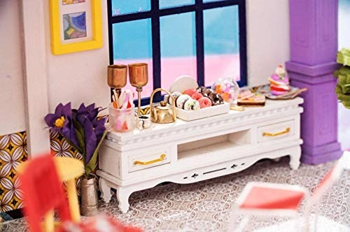 Miniature Dollhouse Kit - Party Time 1:24
