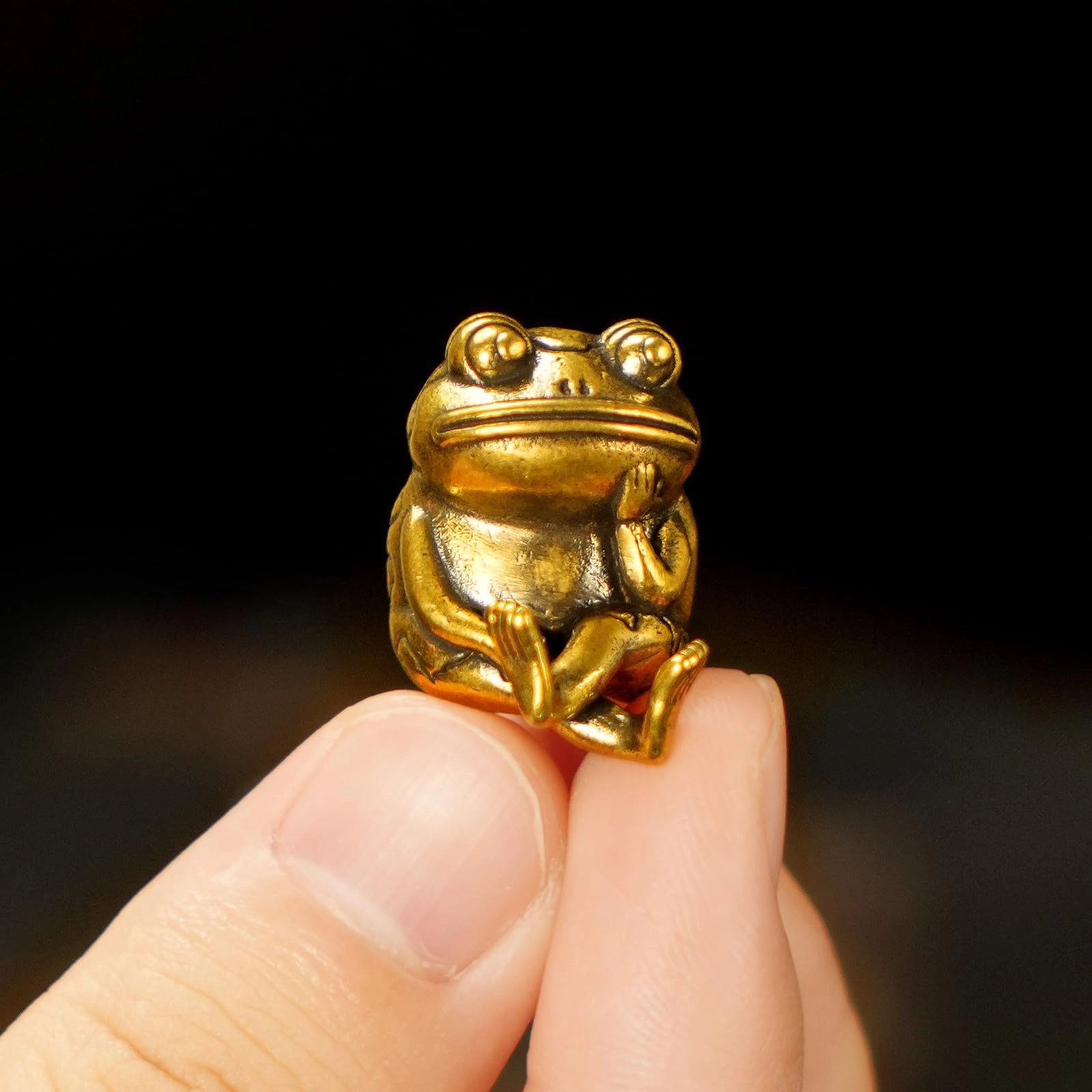 Retro Frog Statue - Brass