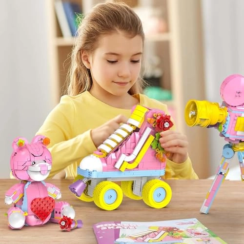 3-in-1 Creator Building Kit - Roller Skates Film Projector