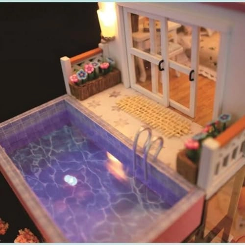 Miniature Dollhouse Kit - 1:24
