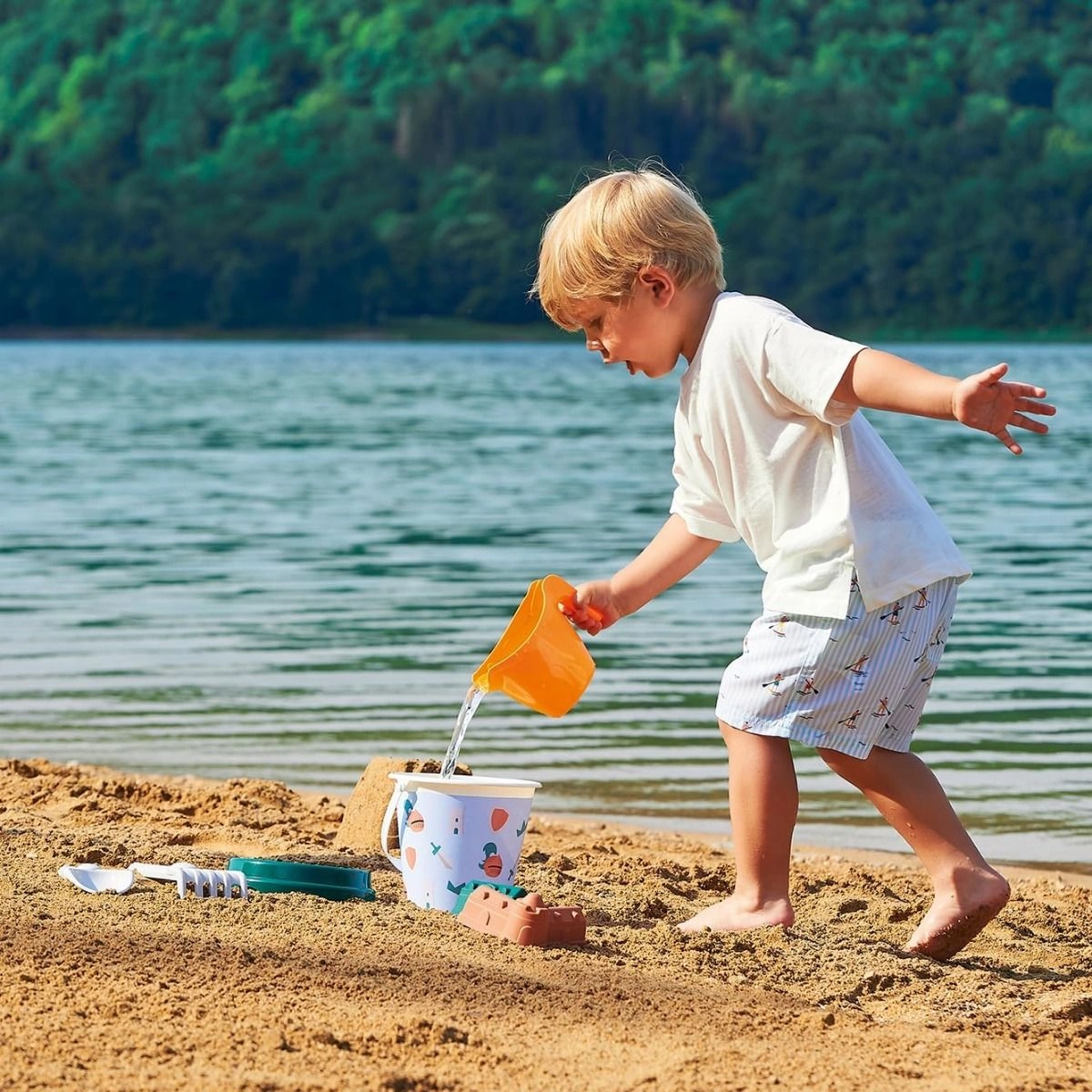 Garnished knights bucket - 18 Months