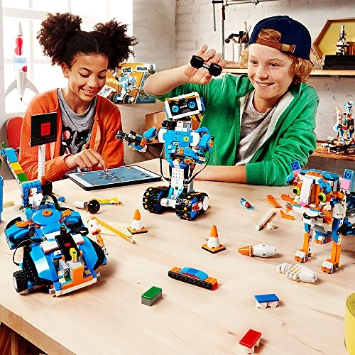 Boost Creative Toolbox (17101) - Robot Building Set Educational Coding Kit