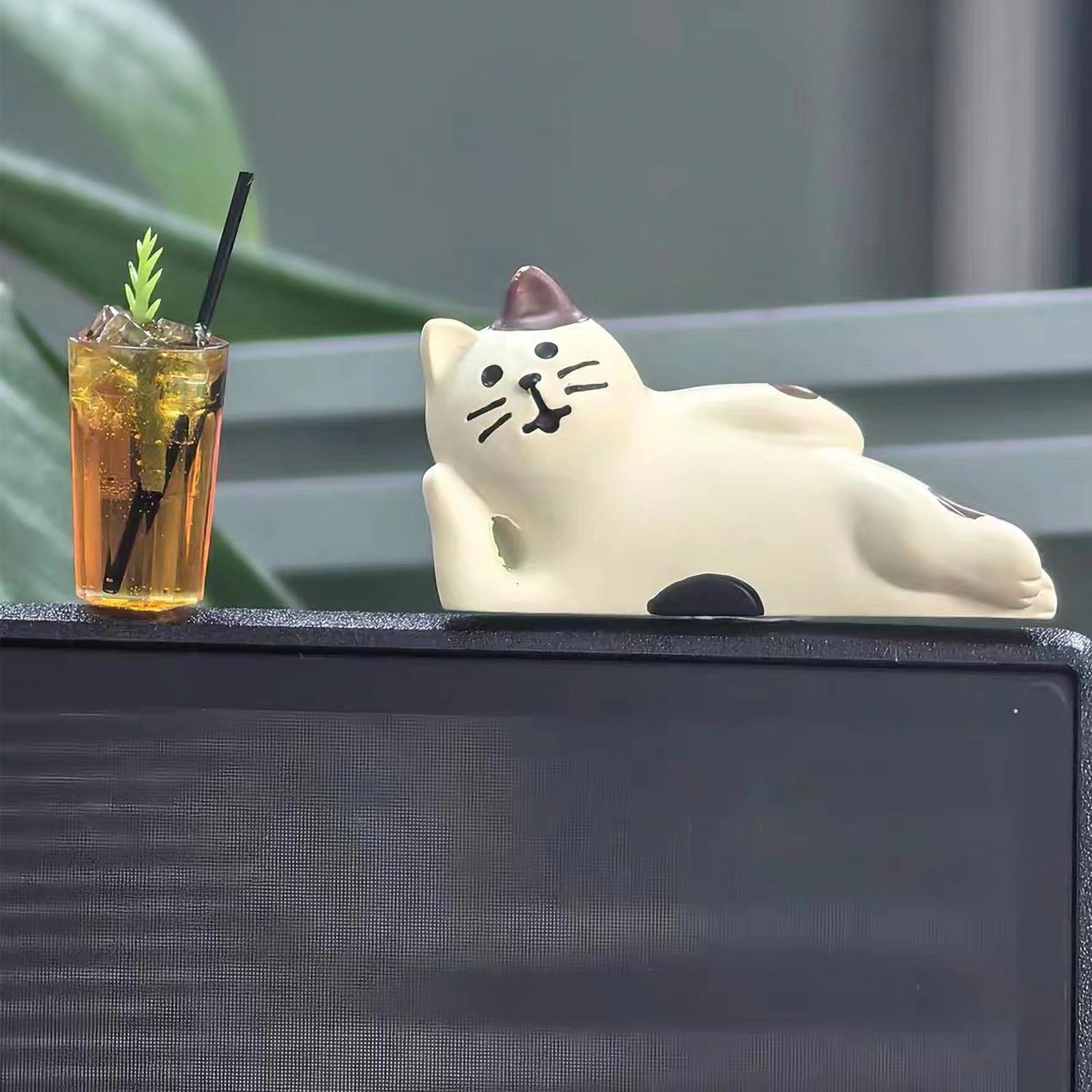 Lucky Cat - Resin
