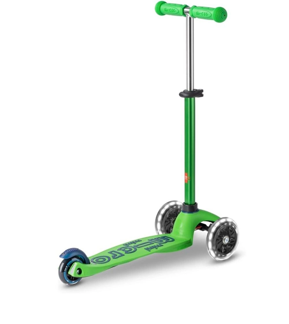 Mini Deluxe 3-Wheel Kick Scooter – 120/85 mm LED