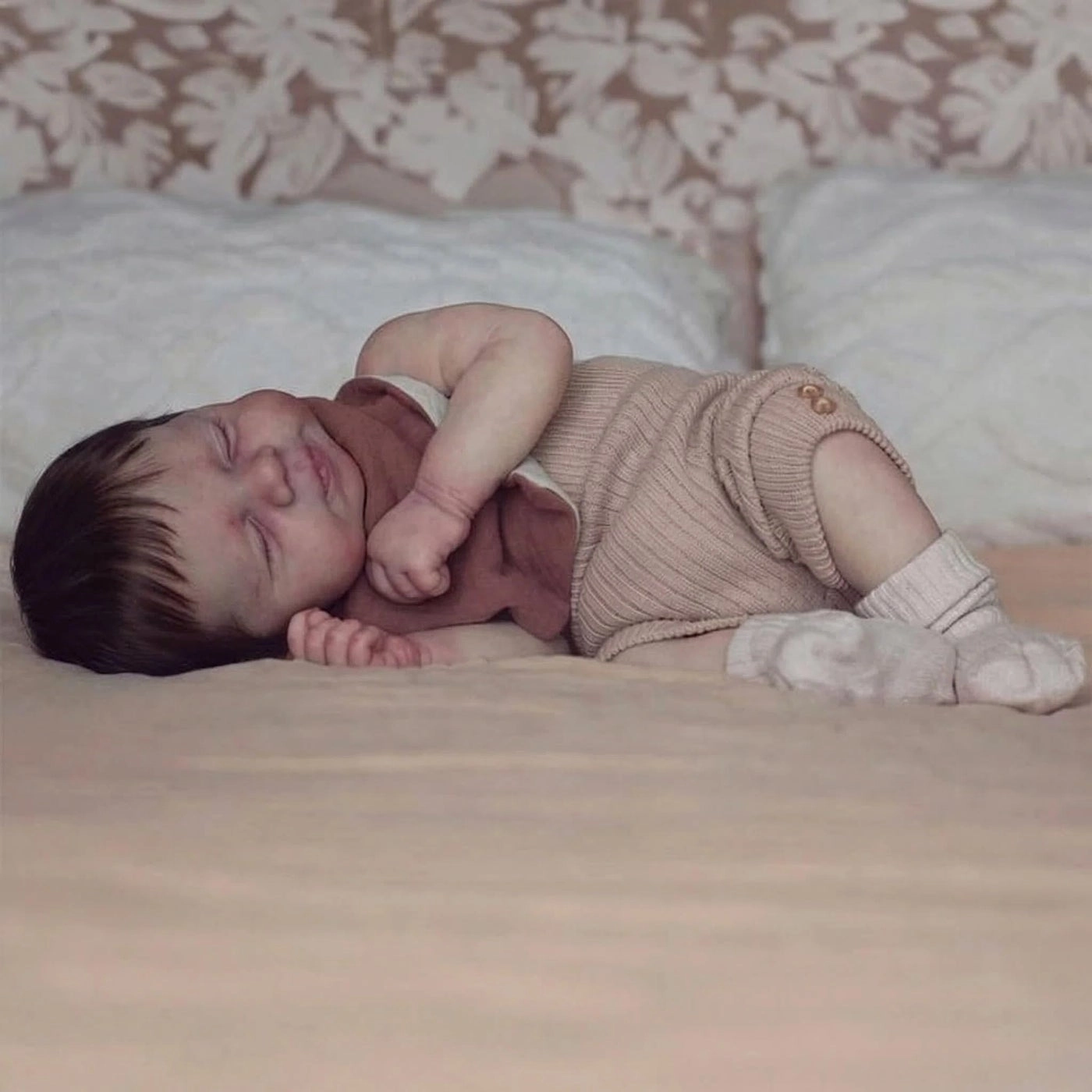 Reborn Baby Doll - 18 Inches 48 cm Silicone Baby Boy Ages 3+