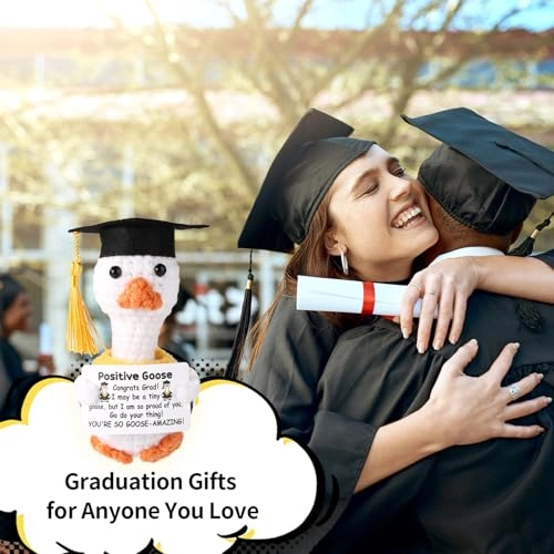 Graduation Goose Crochet - 9x8x6cm