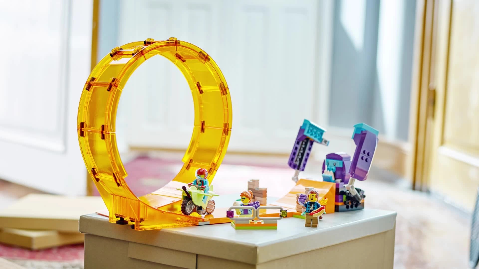 City Smashing Chimpanzee Stunt Loop (60338)