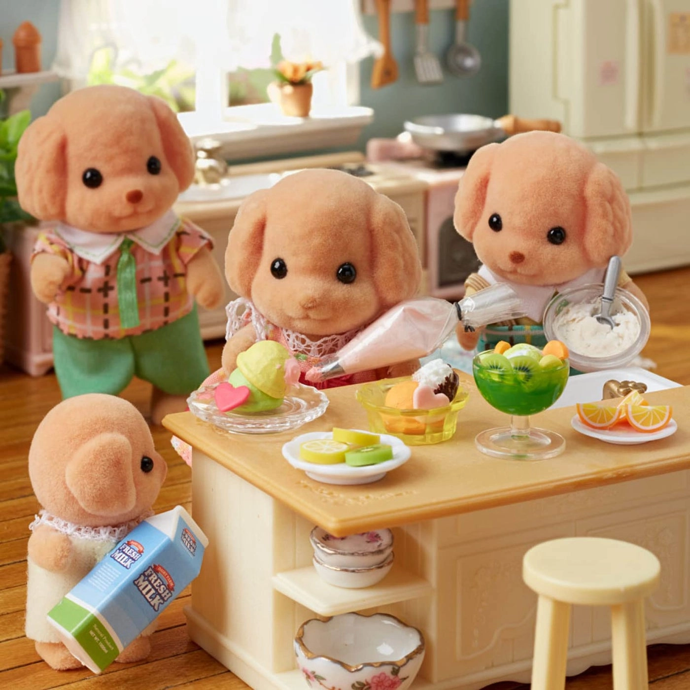 Toy Poodle Family (CC1735) 4 pcs