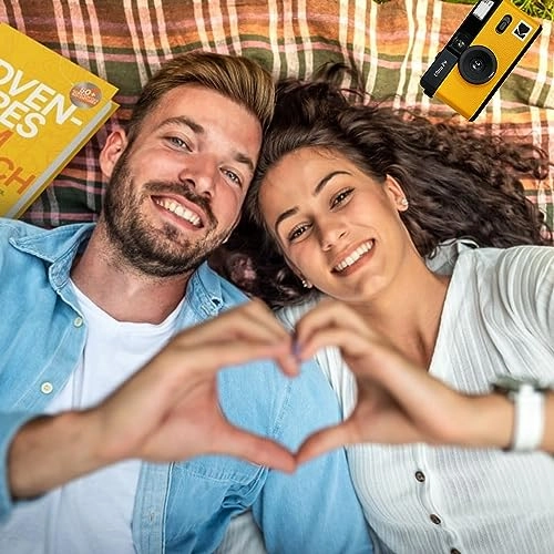 Ultra F9 - 35mm Reusable + Ultramax 35mm - 36 Exposures + Tips Card