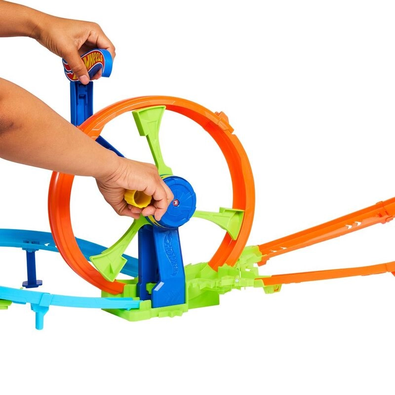 Stunt Tracks Mid-Air Crash Playset - 1:64
