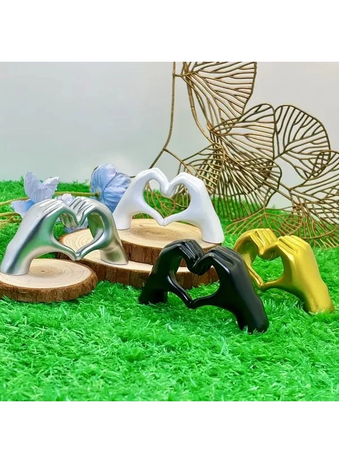 Generic Heart Shaped Hands Figurine - ABS