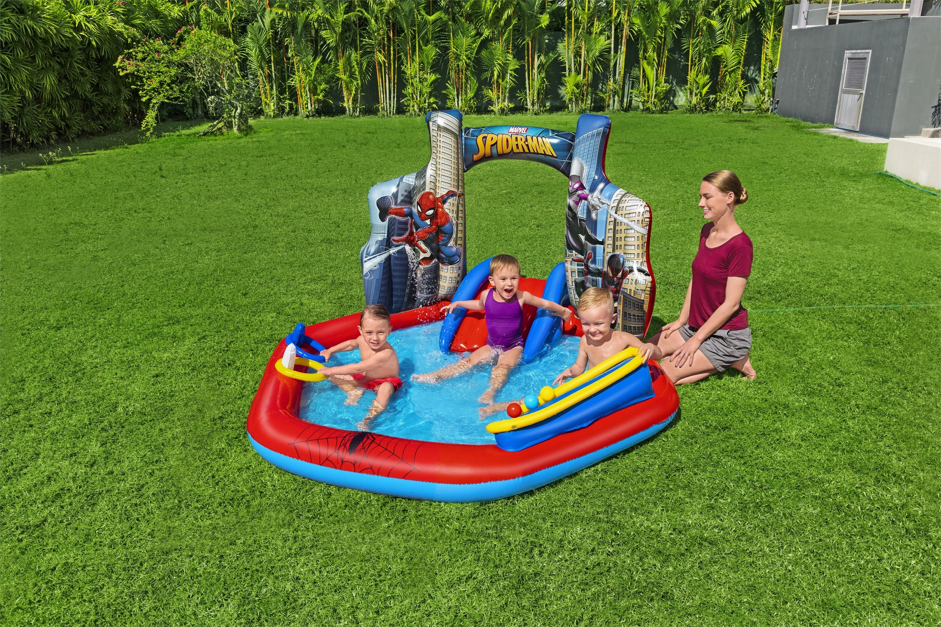 Spider-Man Inflatable Play Center - 165 L