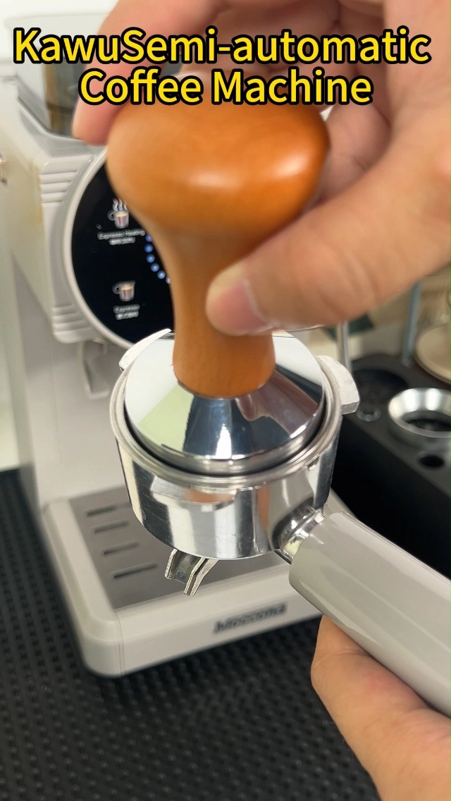 20Bar Semi-Automatic - Integrated Grinder Milk Frother