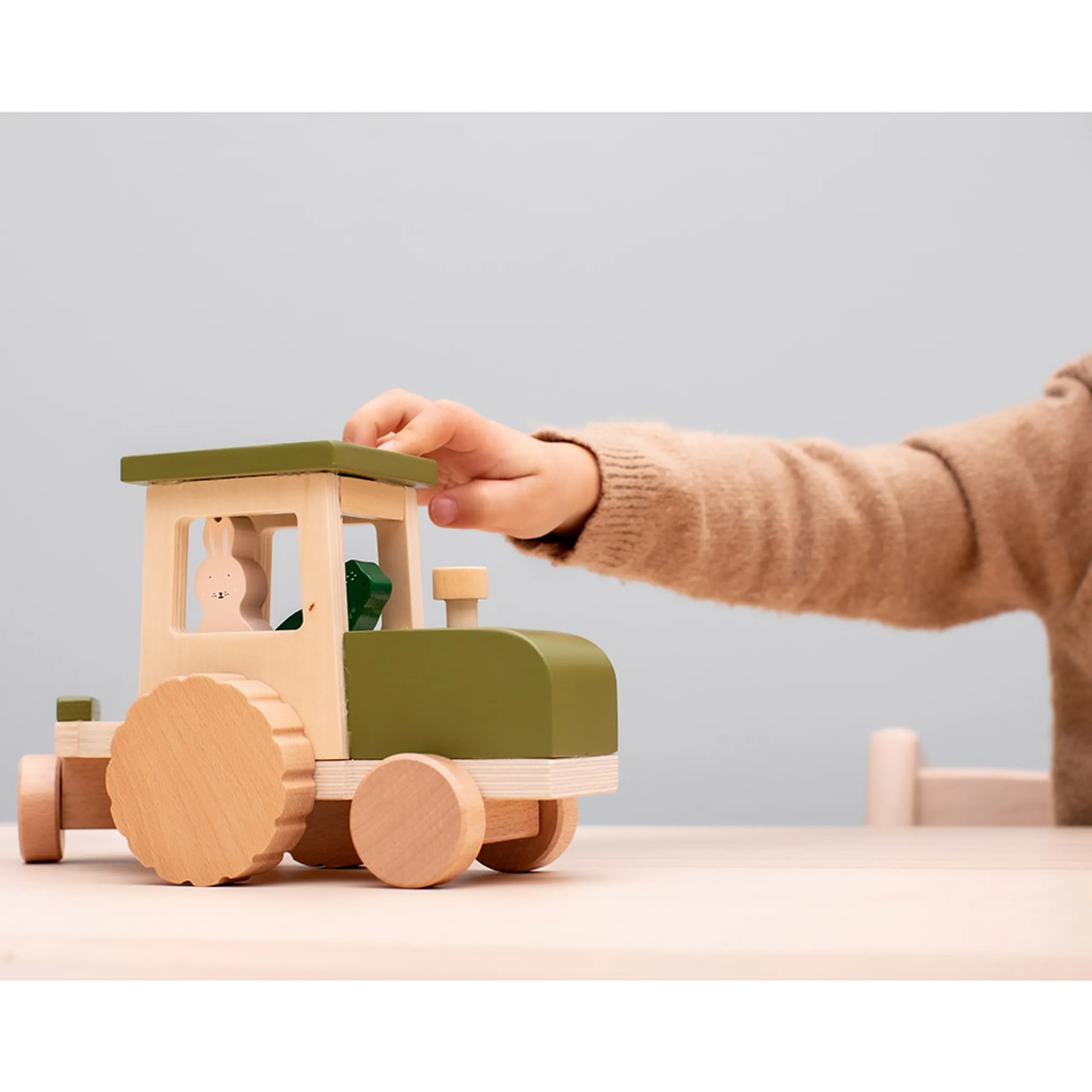 Wooden Tractor With Trailer - 18 months+