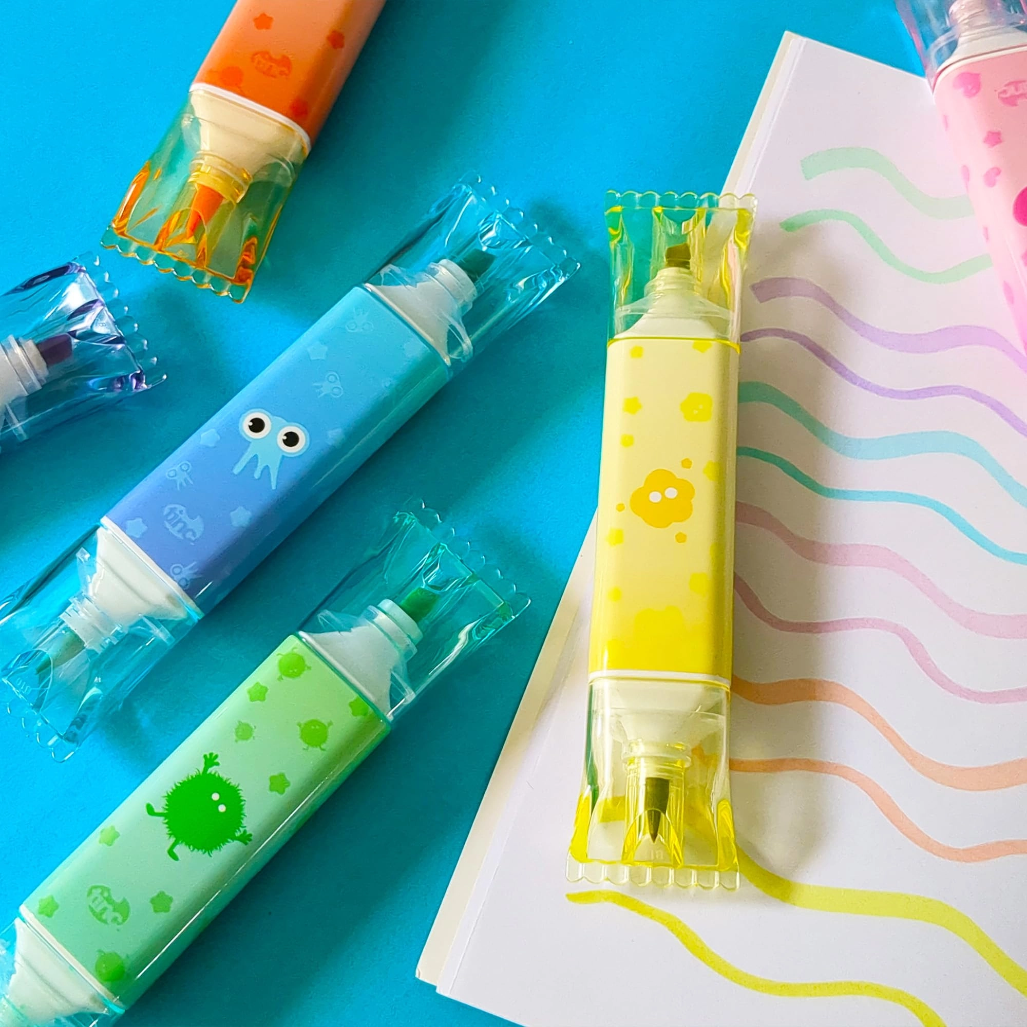 Jumbo Sweetie Shaped Highlighters - Multicolor double tip