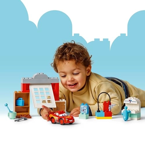 Disney and Pixar McQueen's Visit to Doc's Garage (10456)