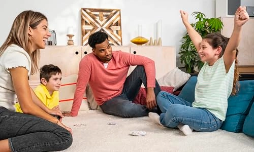 Spot It! Animals: Eco-Sleeve Edition