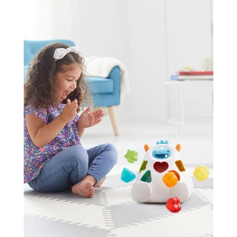 Explore & More Sort & Spin Yeti - Suitable for 2 to 7 years