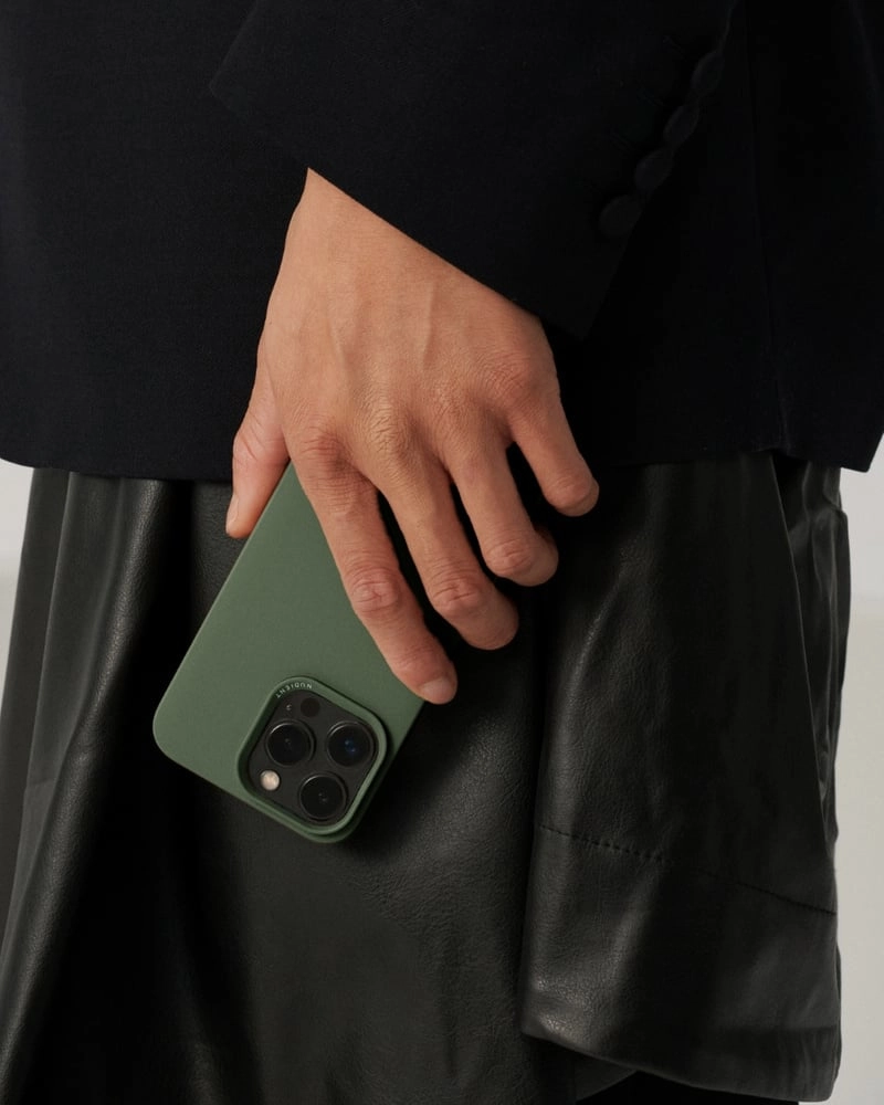 Thin Case with MagSafe for Apple iPhone 17 Pro