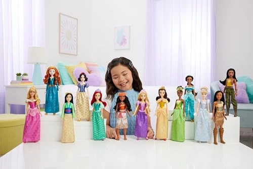 Princess Fashion - Sparkling Clothing and Accessories 13 Dolls Ages 3+