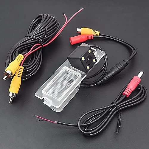 Rear View Reverse Backup Tracks Camera - 728 x 512