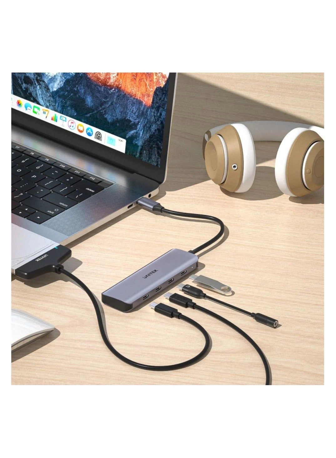 uHUB Q4 Next - 4 Ports 5Gbps