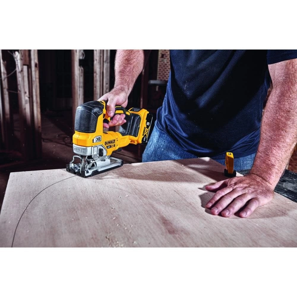 DCS334B - 20V MAX XR Cordless Brushless
