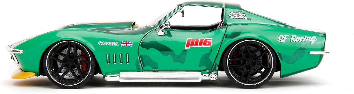 Corvette Stingray - 1:24 + Cammy White - die-cast