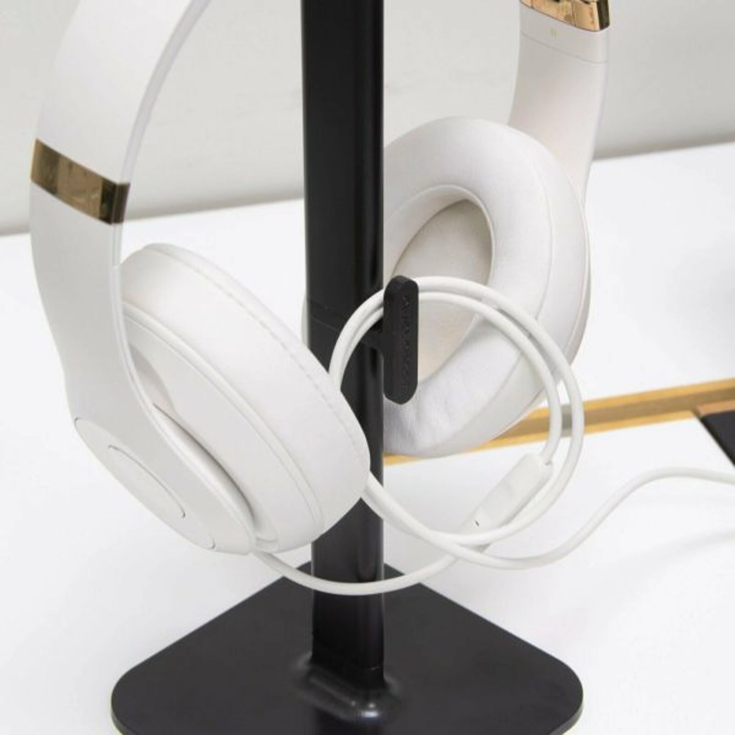 Headphone Stand for Universal - Integrated Wire Wrap