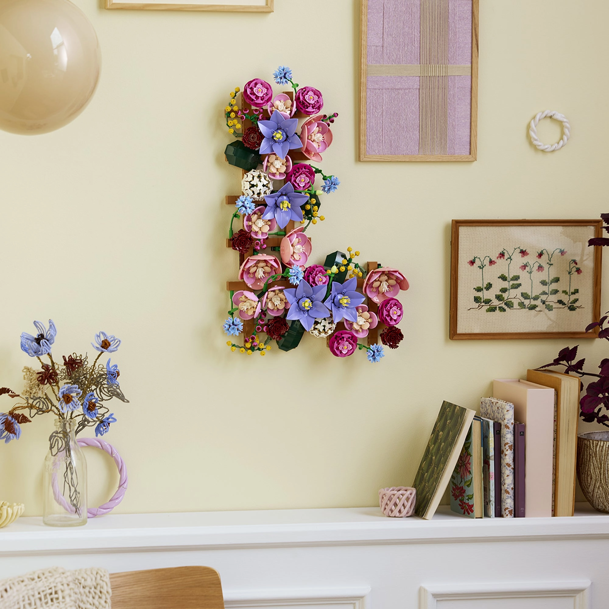 Botanicals Flower Wall - 879 pcs
