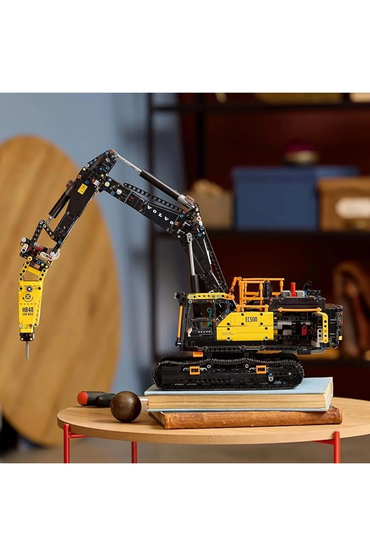 Technic V29 (42215)