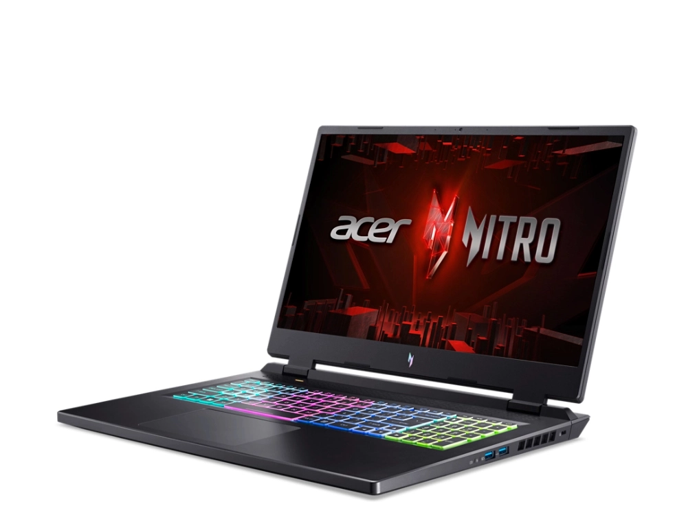 Nitro 17 - 17.3'' Ryzen 7-7840HS 32GB DDR5 2TB SSD