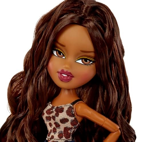Sasha Fashion Doll - Alwayz 10 Accessories Poster Ages 6+