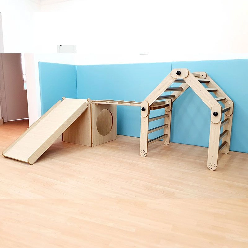 Pikler Triangle - 1 Ramp Tunnel Box Slide