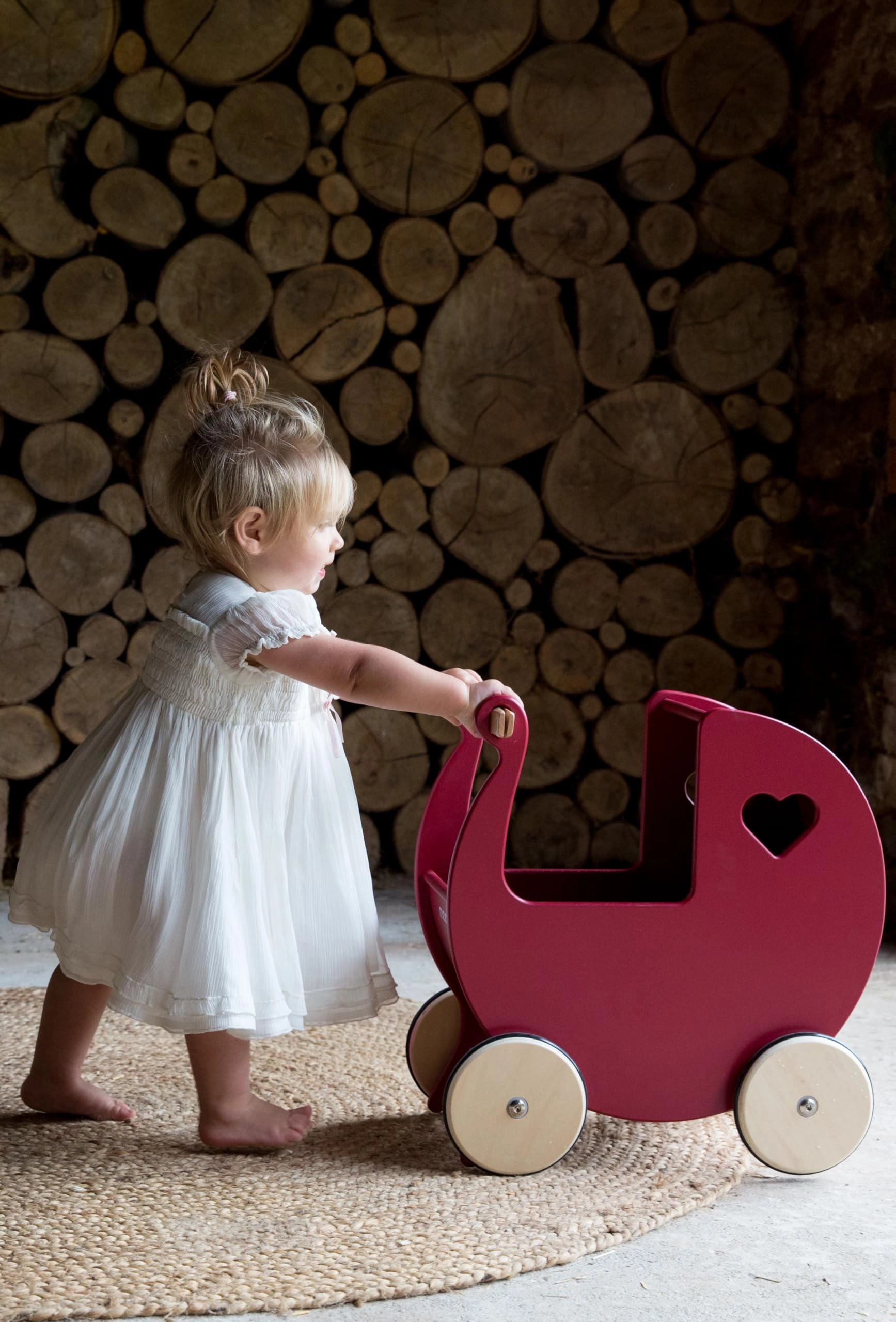 Classic Doll's Pram - 1 Count