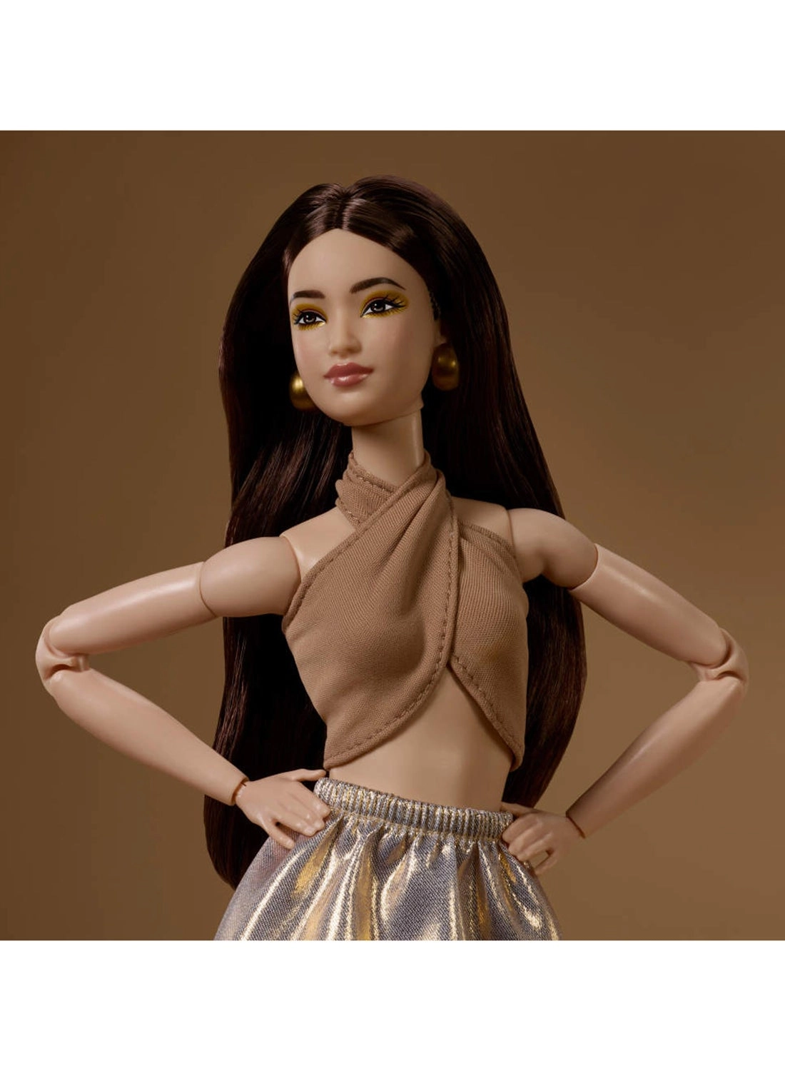 Barbie Basics Model 06 - Made-to-Move Brunette