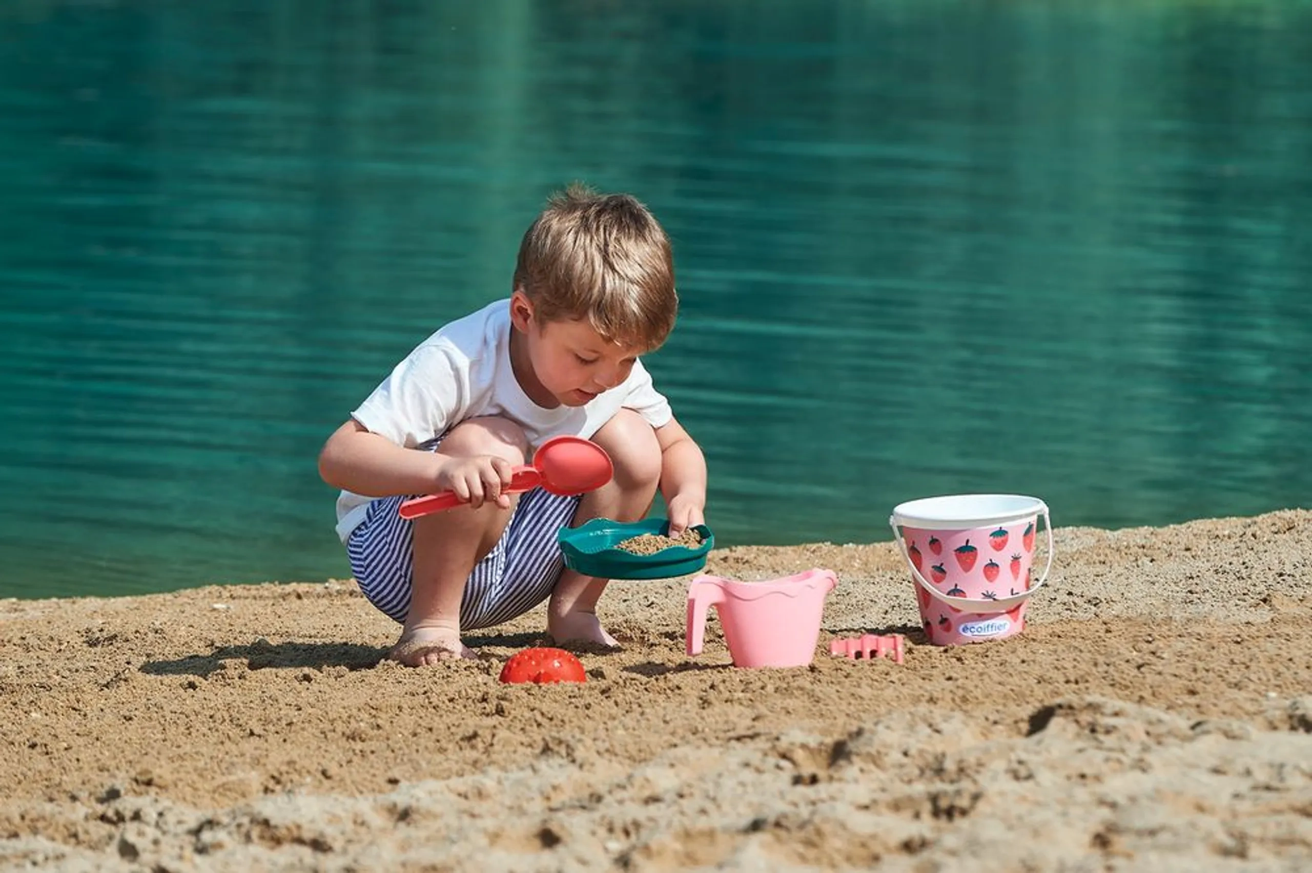 Strawberry Sand Bucket Set - 18 Months Pink