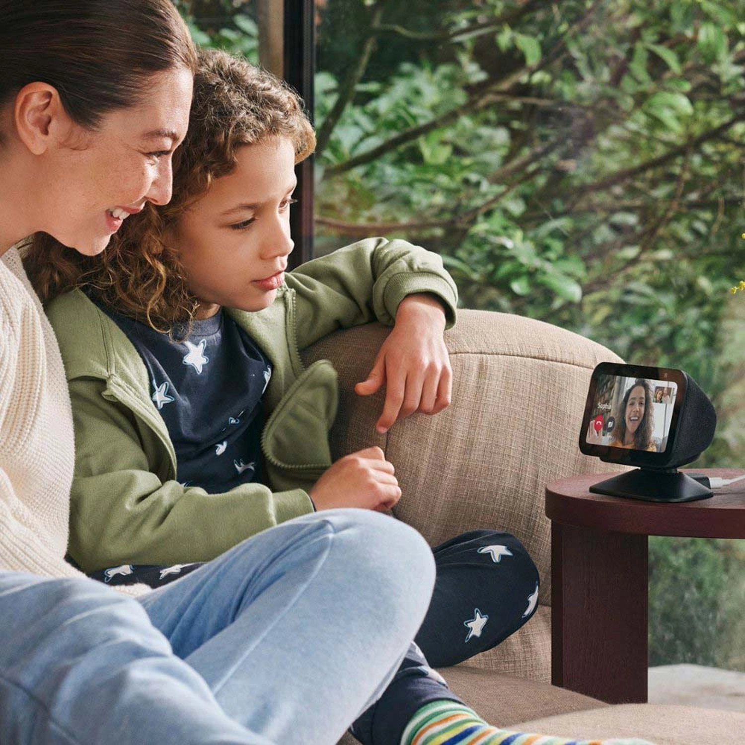 Echo Show 5 3rd Gen - Alexa Charcoal - 2MP Camera, Wi-Fi 5 (802.11ac)