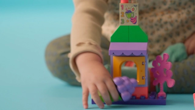 Ariel and Flounder’s Café Stand - Building Toys Disney