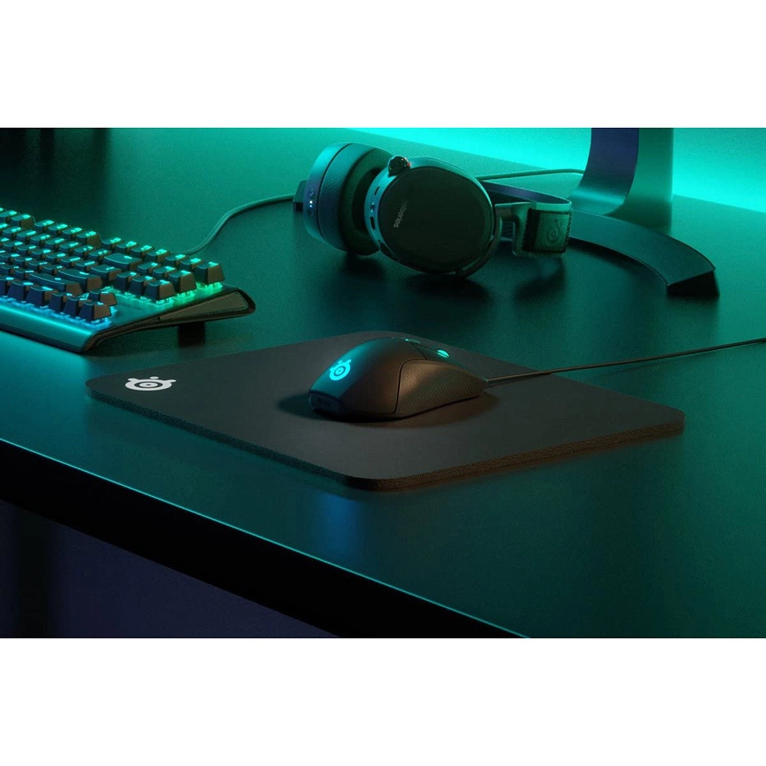 QcK Heavy Cloth Gaming Mouse Pad - 32x27 cm