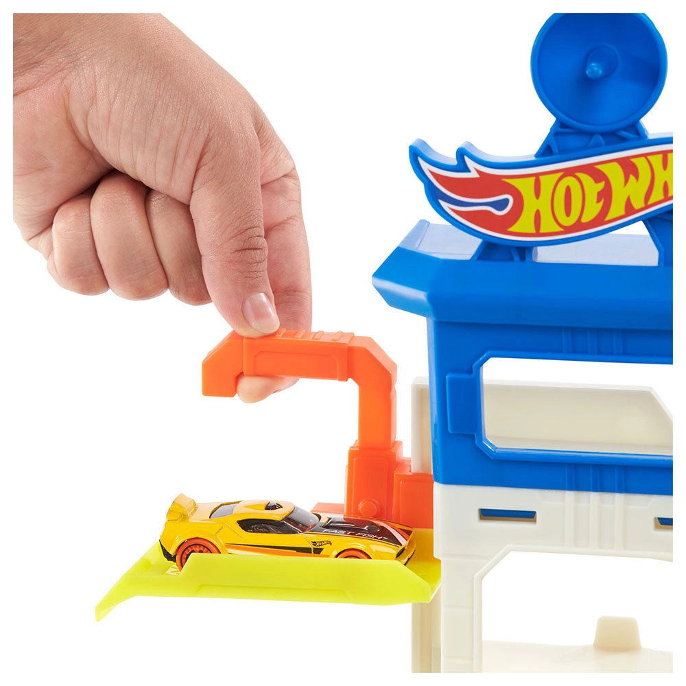 City Parking Garage & Toy Car - 1:64