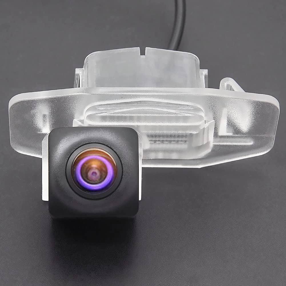 Rear View Reverse Backup Tracks Camera - 728 x 512